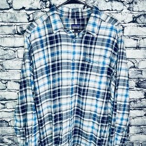 Patagonia Long-Sleeved Buckshot Shirt Mens L Organic Cotton Blue Plaid Flannel
